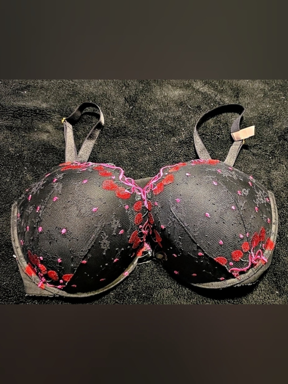 Victoria's Secret Very Sexy Floral Lace Bra Black & Red 38DDD/F NWT